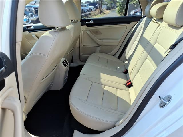 2012 Volkswagen Jetta SportWagen SE PZEV