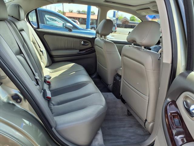 2000 INFINITI I30 Base