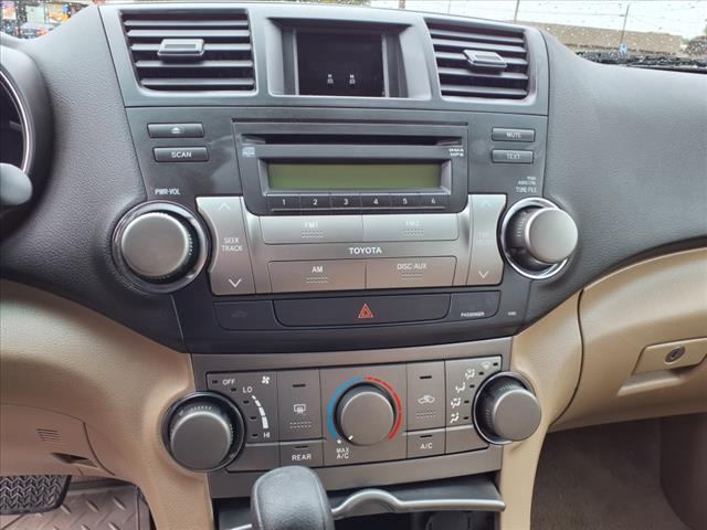 2010 Toyota Highlander Base