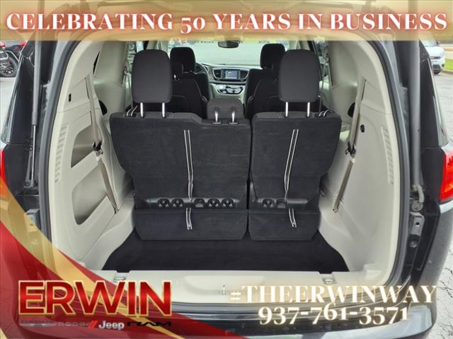 2023 Chrysler Voyager LX
