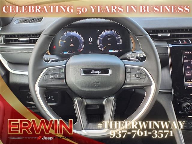 2025 Jeep Grand Cherokee Laredo