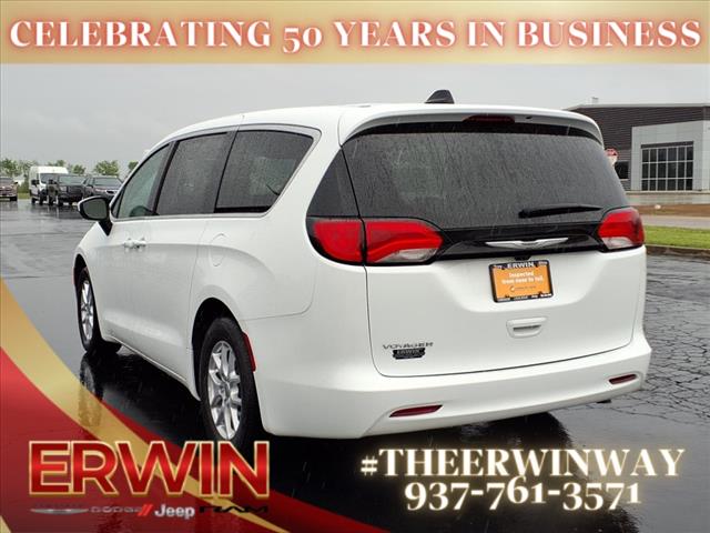 2023 Chrysler Voyager LX