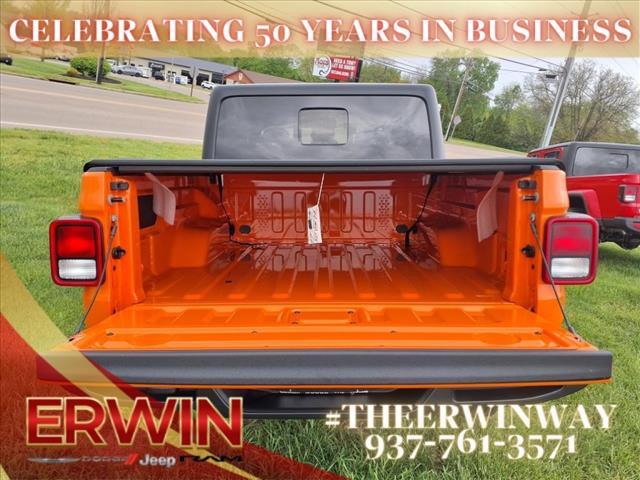 2025 Jeep Gladiator Sport