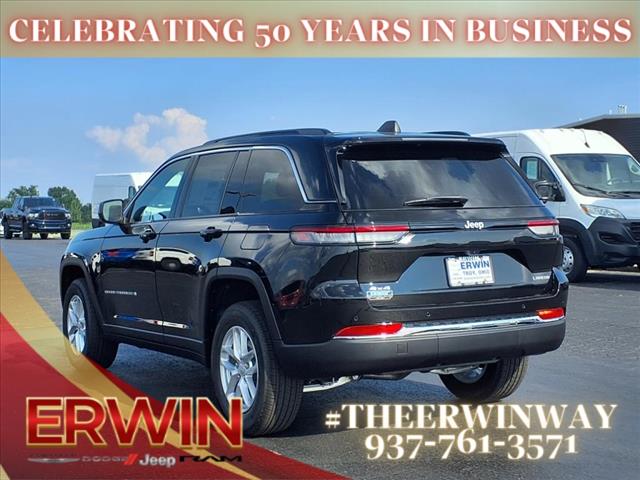 2025 Jeep Grand Cherokee Laredo
