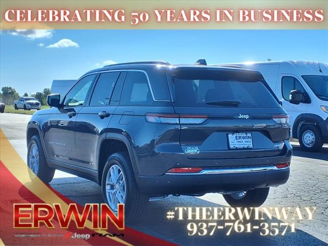 2025 Jeep Grand Cherokee Laredo
