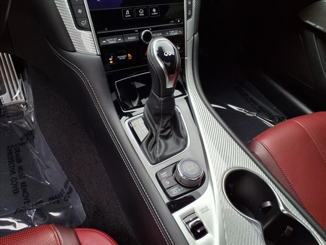 2017 INFINITI Q60 Red Sport 400