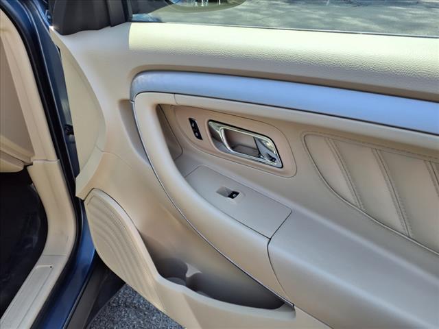 2018 Ford Taurus SEL