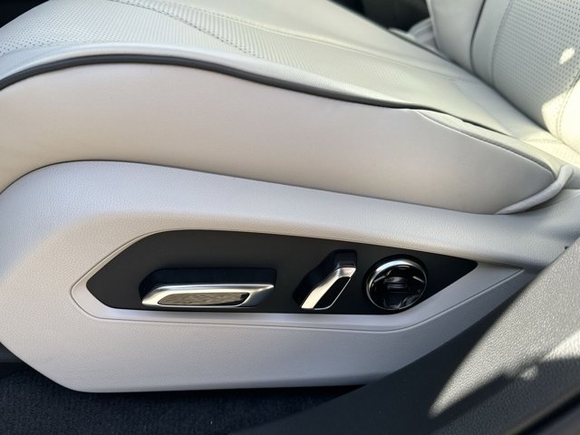 2025 Acura RDX w/Advance Package