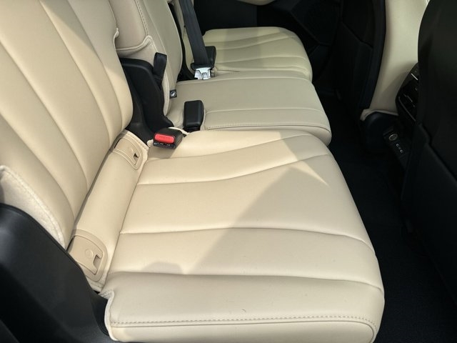 2025 Acura MDX 