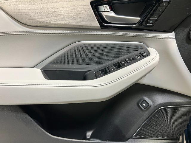 2025 Acura MDX w/Advance Package