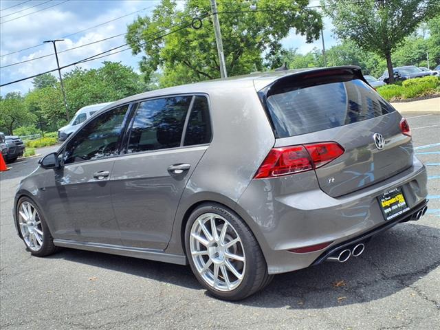 2017 Volkswagen Golf R 4Motion