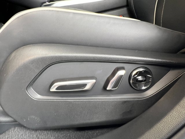 2025 Acura RDX w/Advance Package