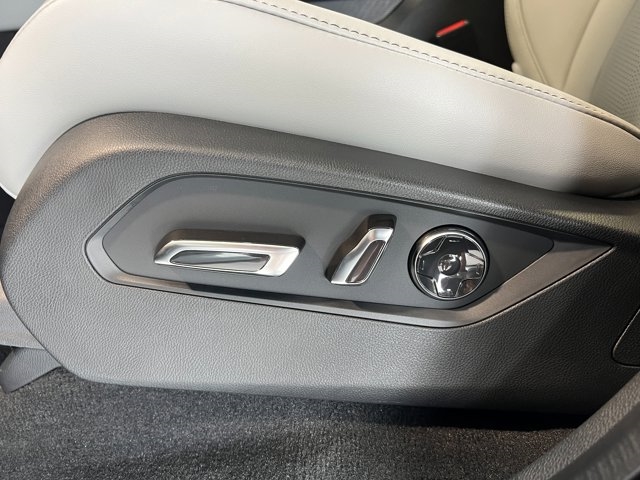 2025 Acura MDX w/Technology Package