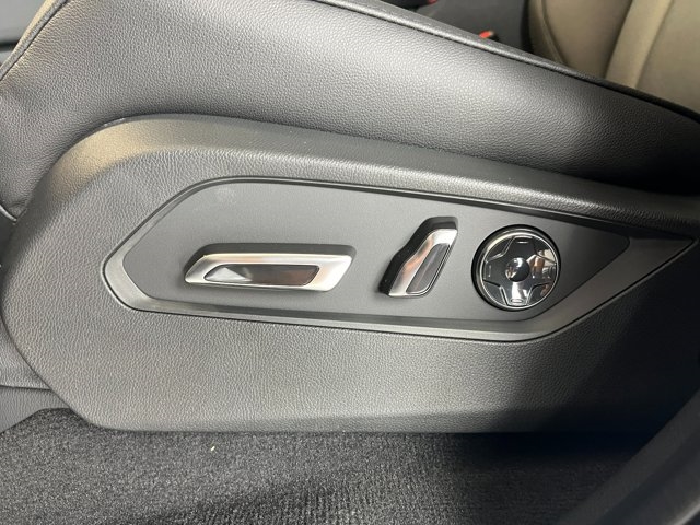 2025 Acura MDX 