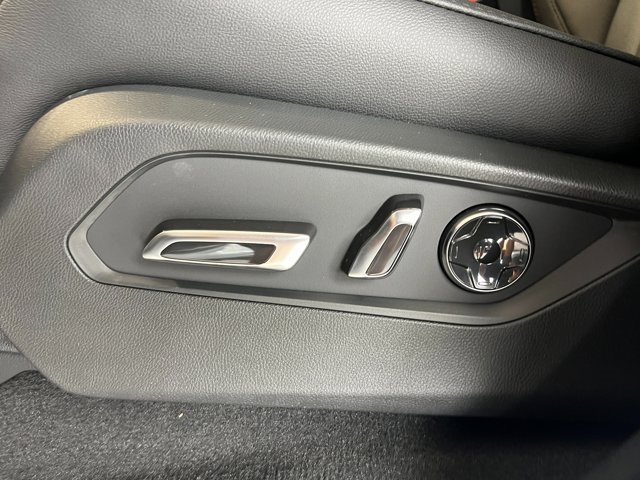 2025 Acura MDX 