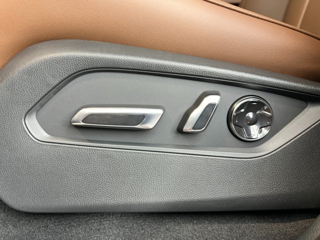 2025 Acura MDX w/Technology Package