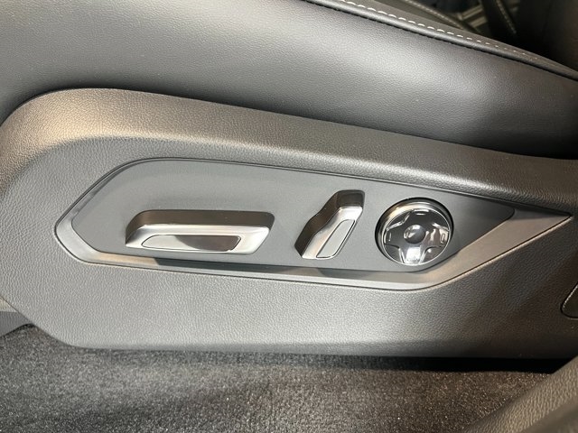 2025 Acura MDX w/Technology Package