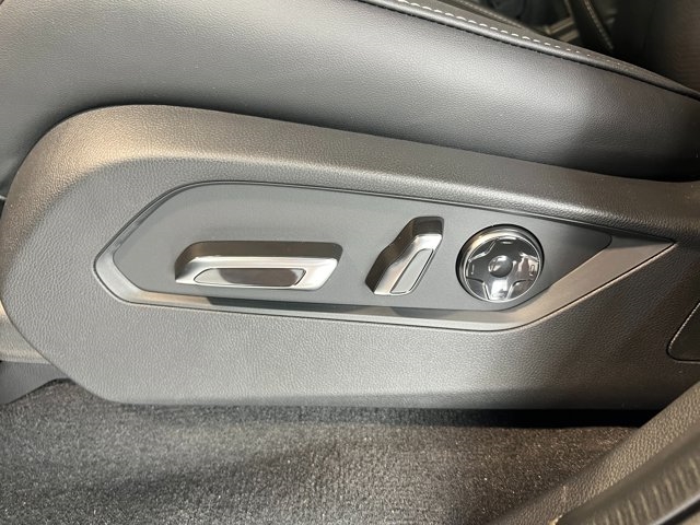 2025 Acura MDX w/Technology Package