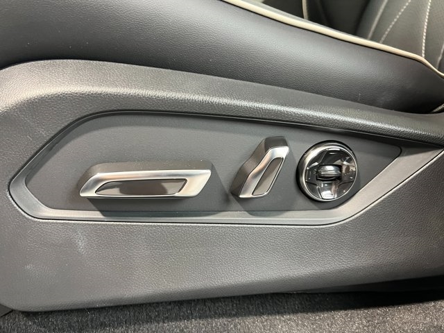 2025 Acura MDX w/Advance Package