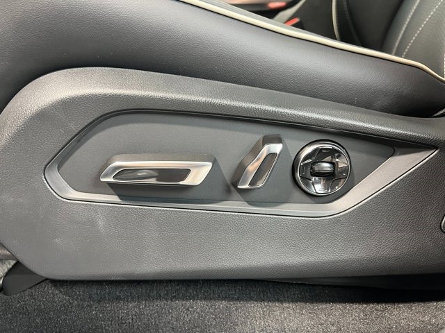2025 Acura MDX w/Advance Package