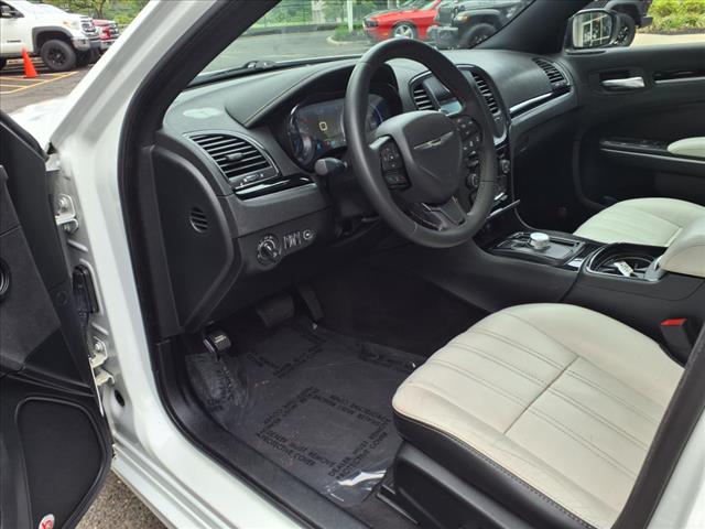 2017 Chrysler 300 S