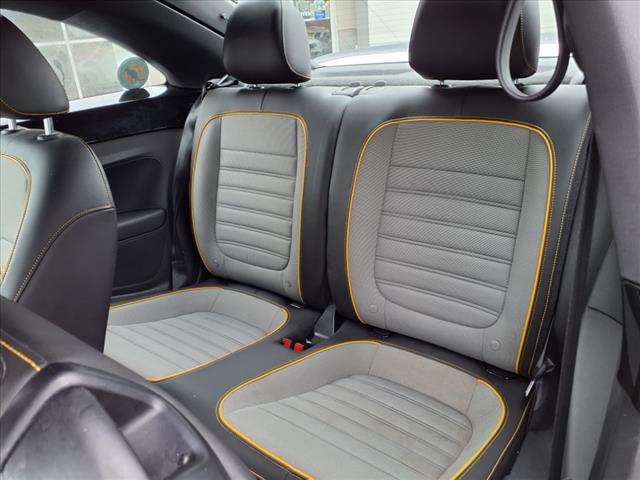 2016 Volkswagen Beetle 1.8T Dune