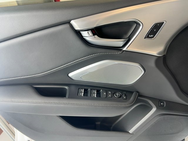2025 Acura RDX w/Technology Package