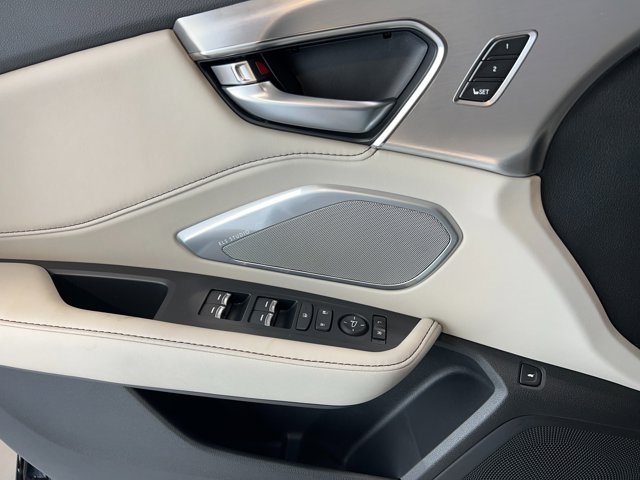 2025 Acura RDX w/Technology Package