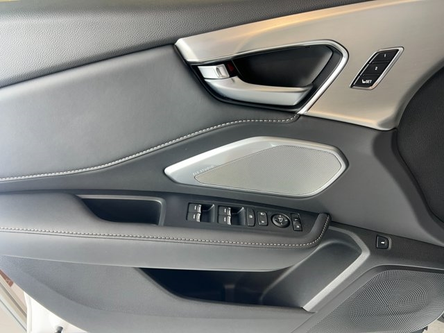 2025 Acura RDX w/Technology Package