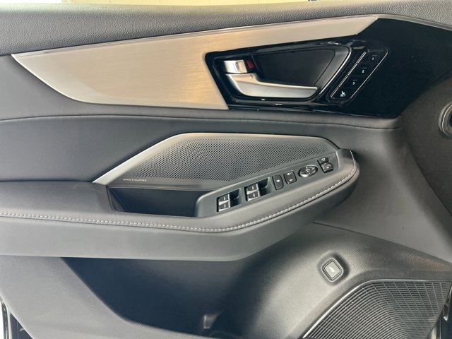 2025 Acura MDX w/Technology Package