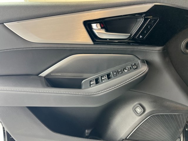 2025 Acura MDX w/Technology Package