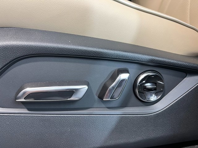 2025 Acura MDX w/Advance Package