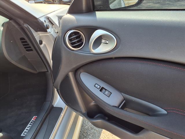2011 Nissan 370Z Base