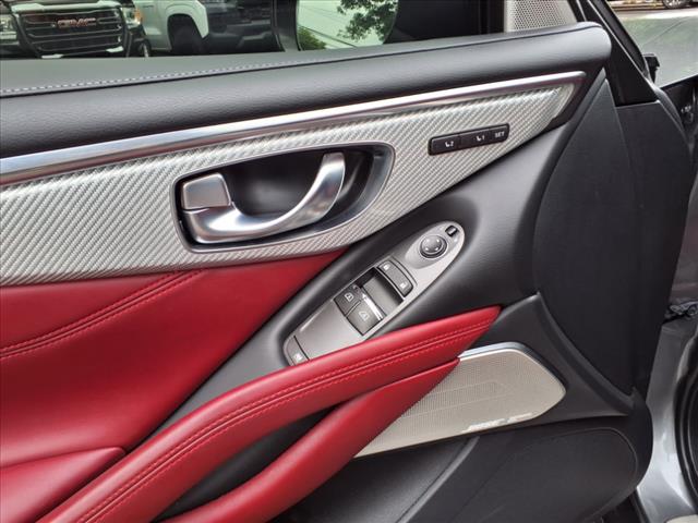 2017 INFINITI Q60 Red Sport 400