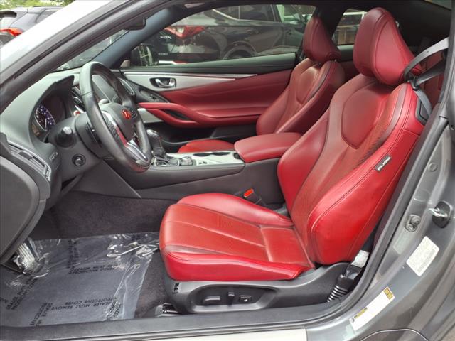 2017 INFINITI Q60 Red Sport 400
