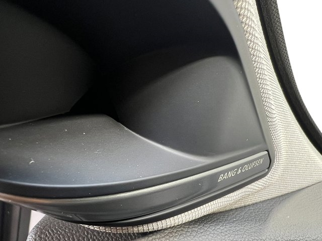 2025 Acura MDX w/Advance Package