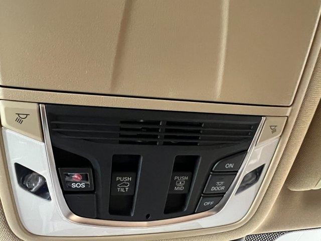 2025 Acura MDX w/Advance Package
