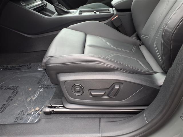 2024 Audi Q3 quattro S line Prem Plus 45 TFSI