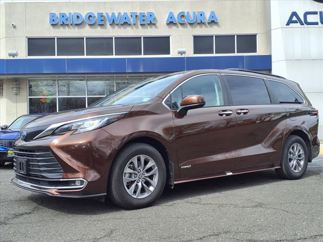 2021 Toyota Sienna XLE 7-Passenger