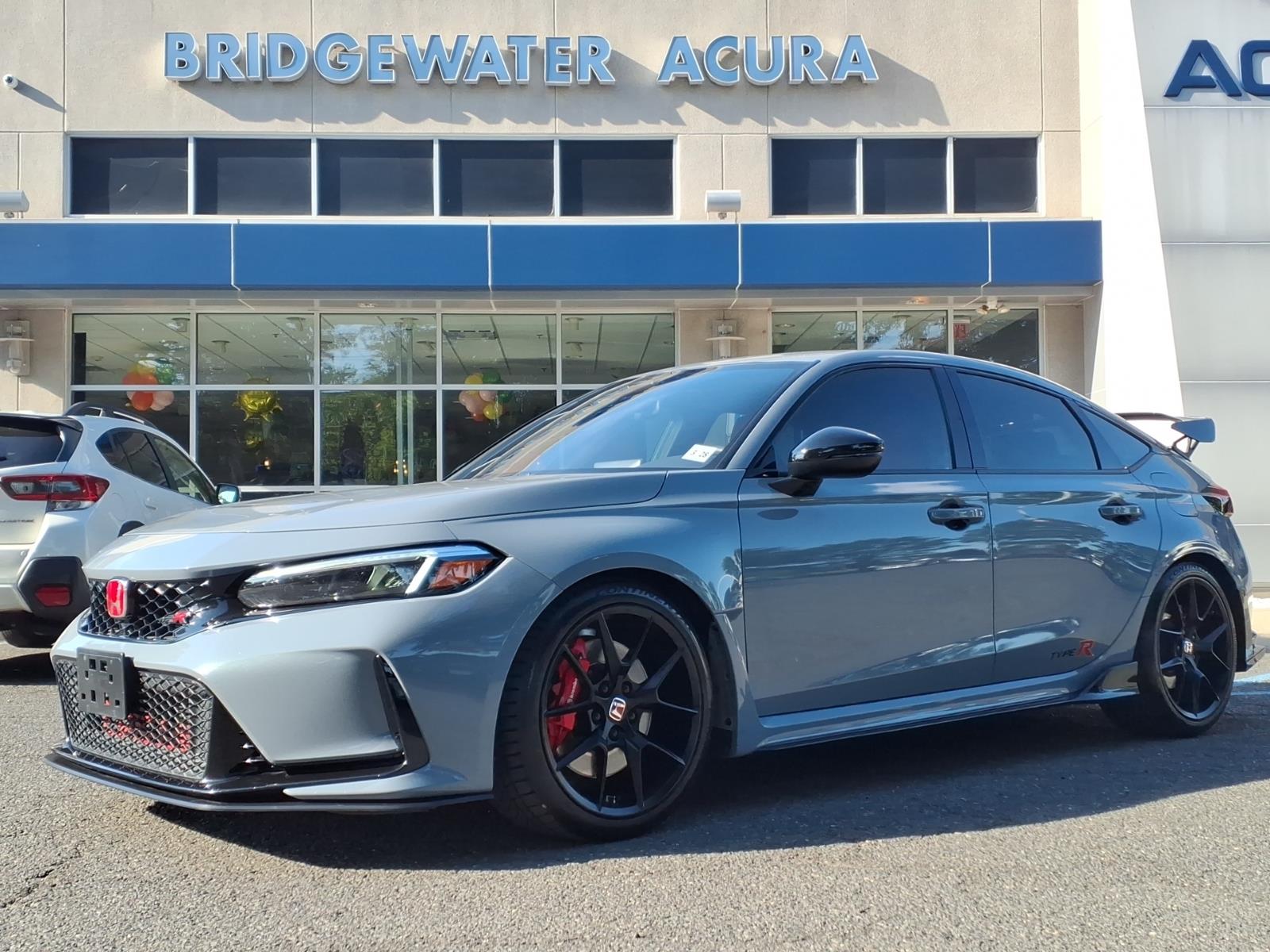 Sonic Gray Pearl 2023 Honda Civic Type R Hatchback Front-Wheel Drive 6-Speed Manual