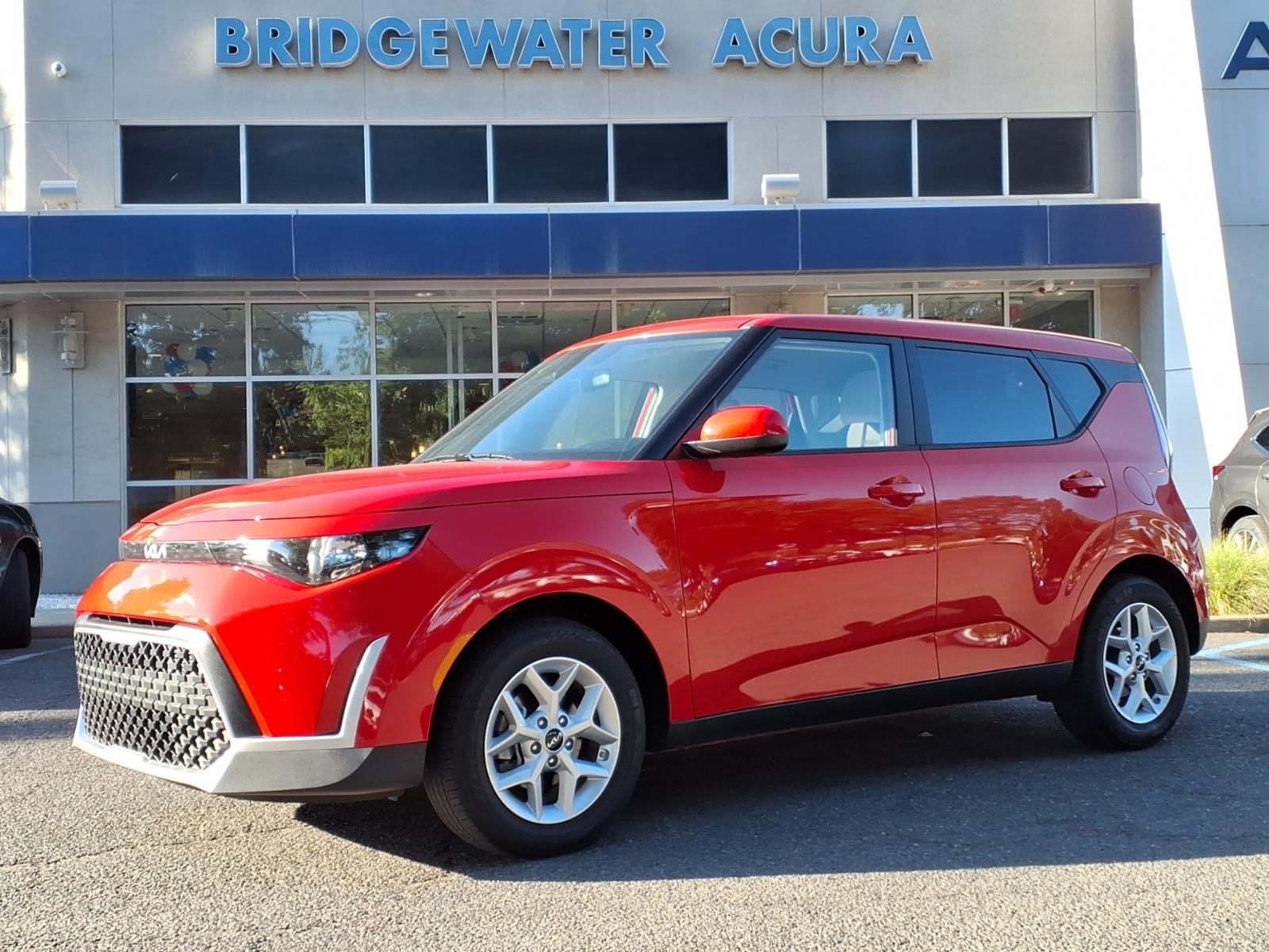 Inferno Red 2024 Kia Soul SUV / Crossover Front-Wheel Drive Continuously Variable Transmission