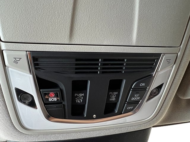 2025 Acura MDX w/Technology Package