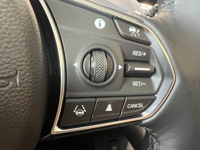 2025 Acura RDX w/Technology Package