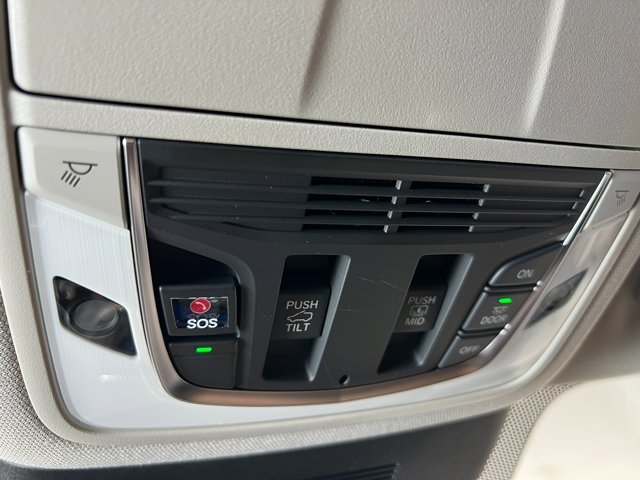 2025 Acura MDX 