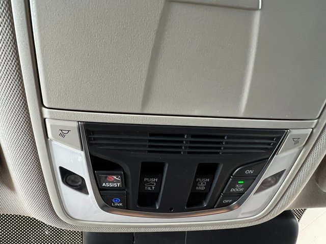 2025 Acura RDX w/Advance Package