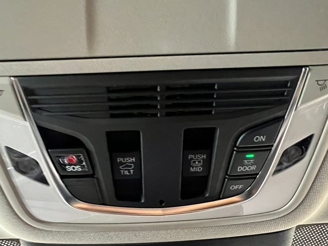 2025 Acura MDX w/Advance Package