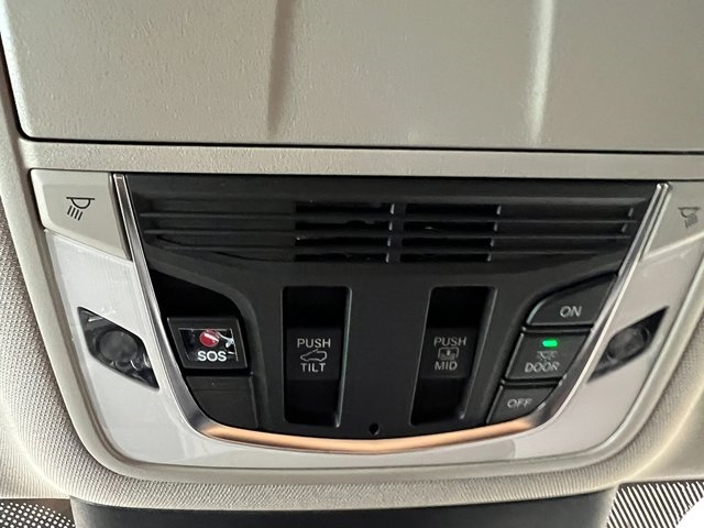 2025 Acura MDX w/Advance Package