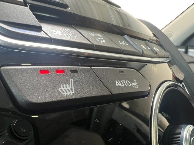 2025 Acura RDX w/Technology Package