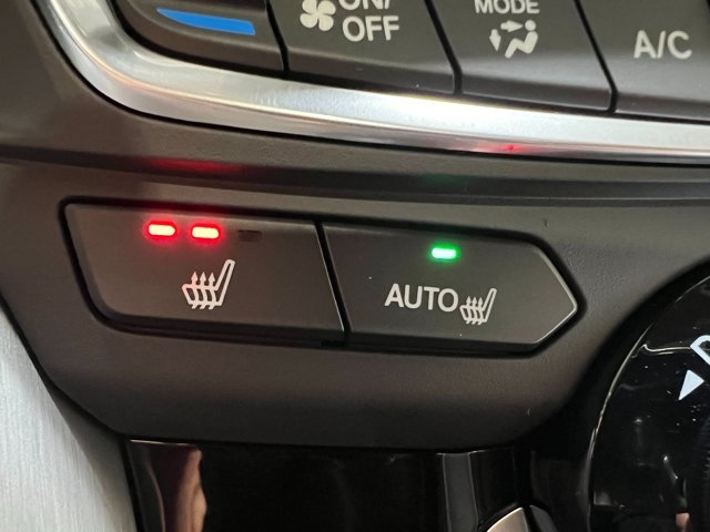 2025 Acura TLX w/Technology Package