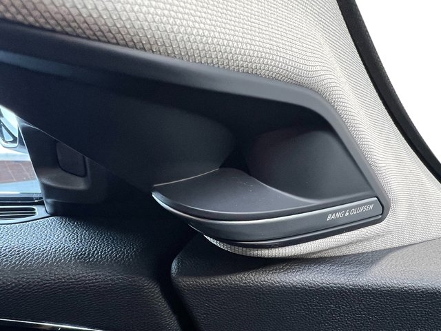 2025 Acura MDX w/Technology Package